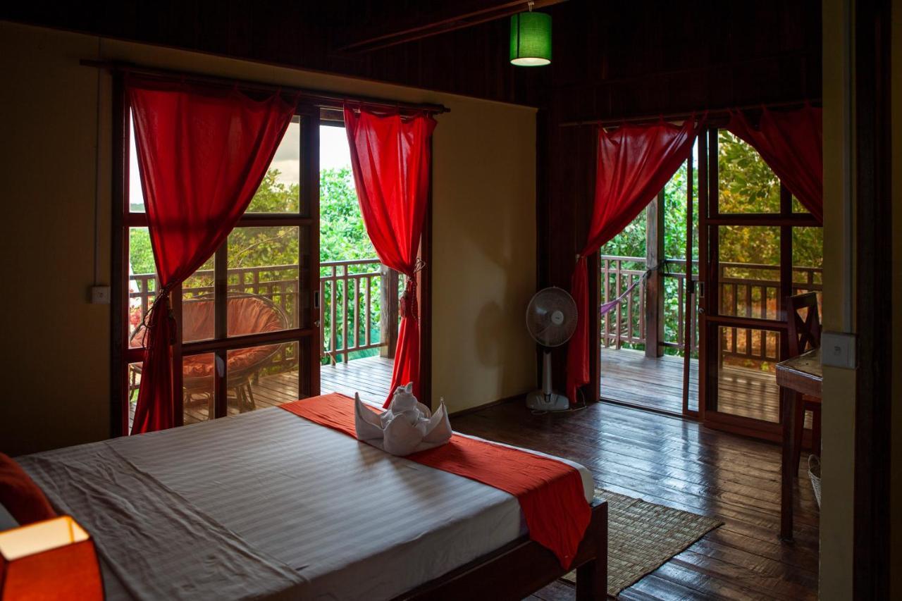 Ratanakiri Paradise Hotel & Restaurant Banlung Exterior photo